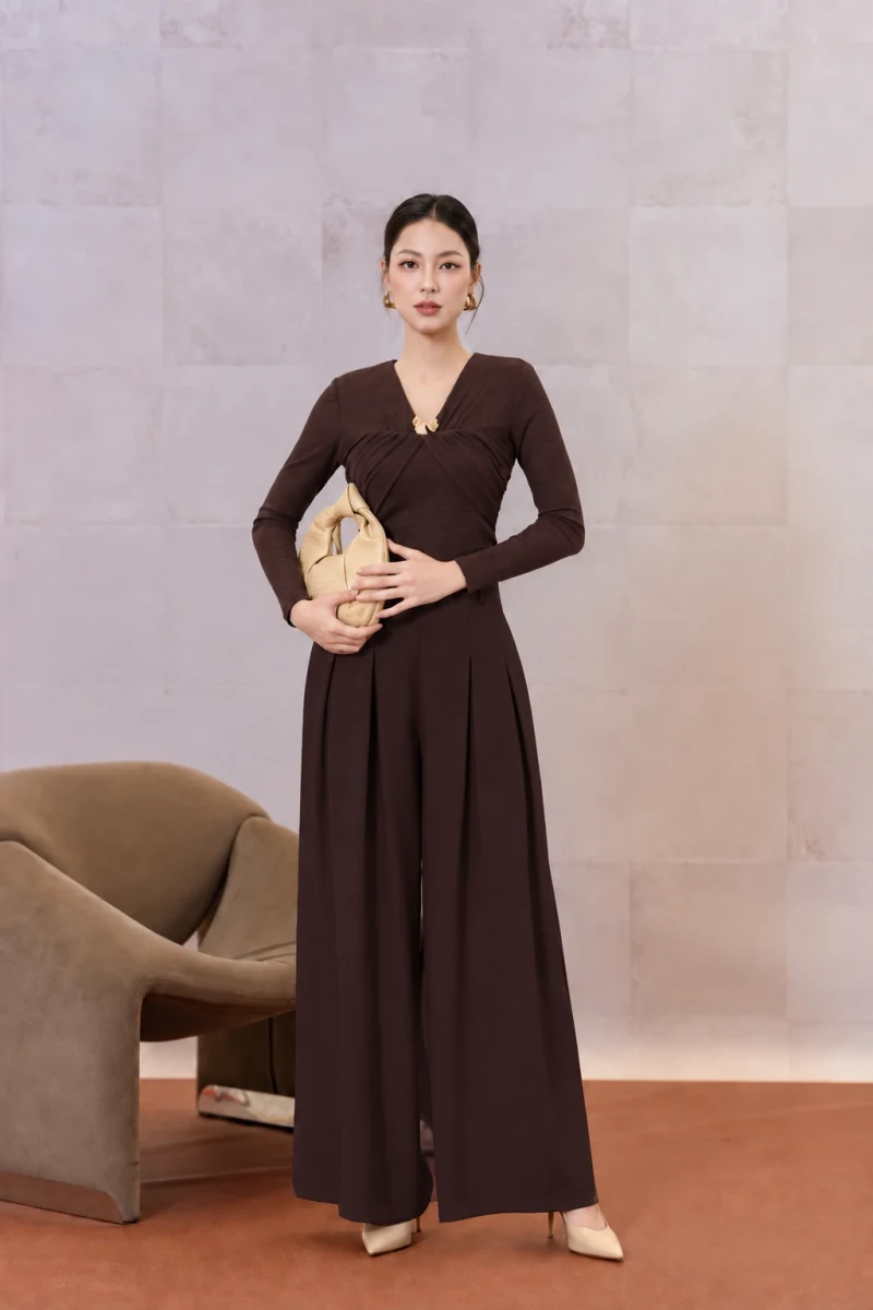 Áo thun kiểu đính PK ngực