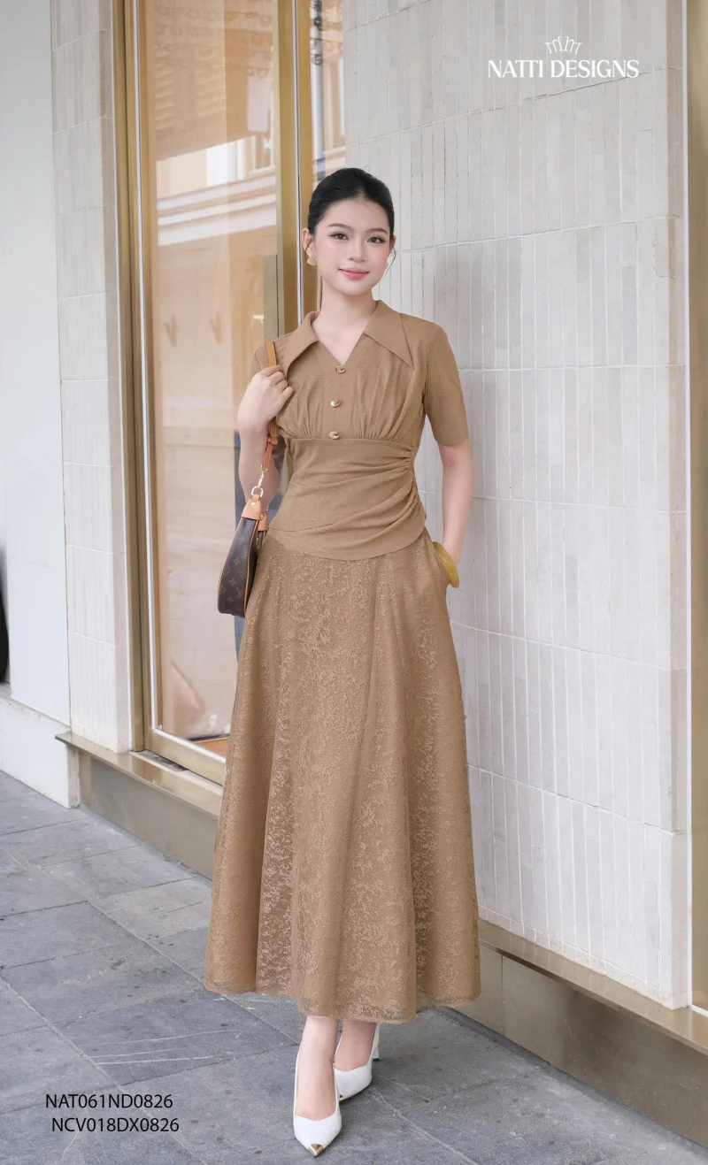 Chân váy xòe bổ tam giác