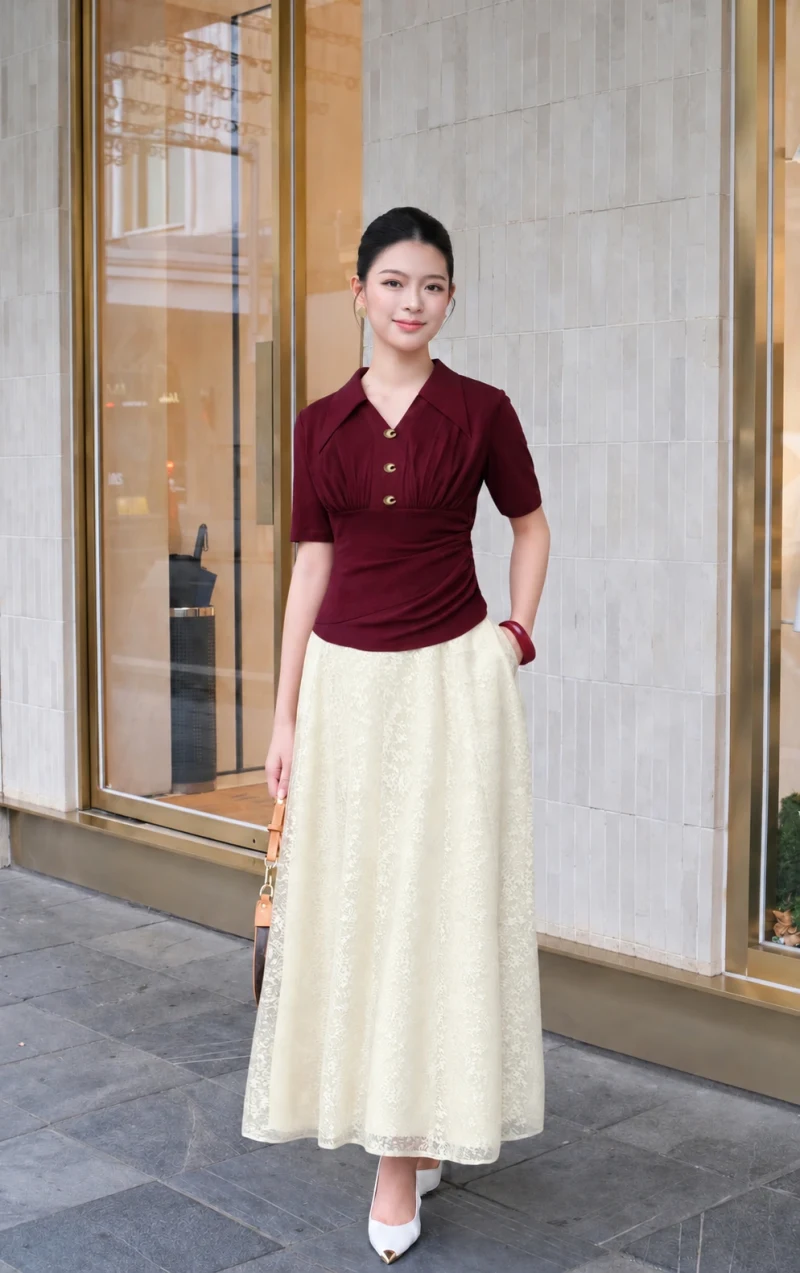 Áo thun cổ nhọn nhún ngực