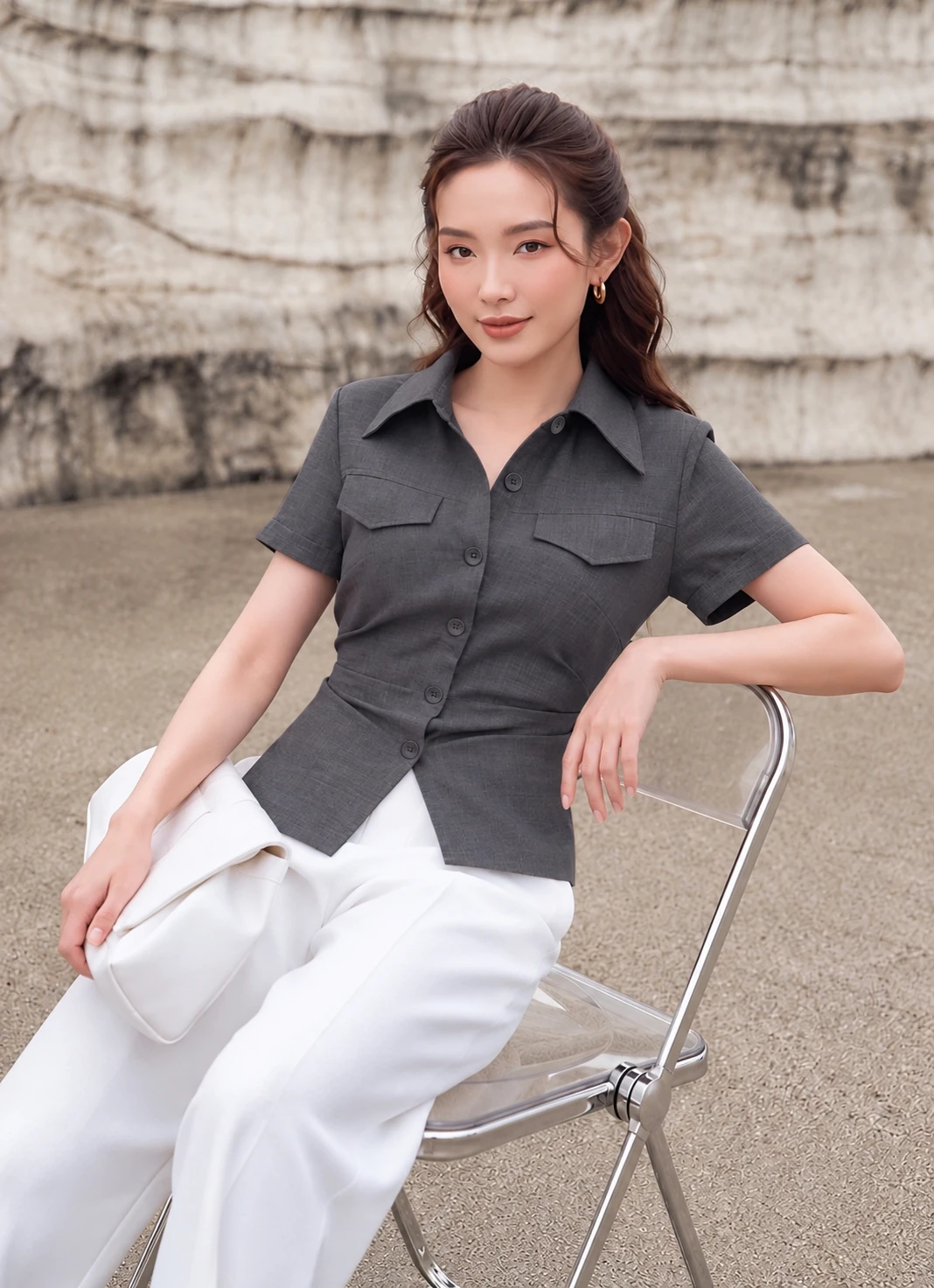 Áo sơ mi cổ đức vai chờm